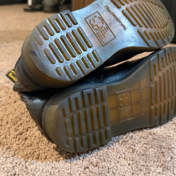 Dr. Martens Pascal Virginia Leather Lace Up black womens Boots - Picture 10 of 10